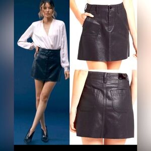 Paige Coated Black Raw Hem Mayslie Utility Denim Mini Skirt Wm 26 Pockets Logo